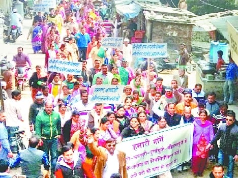 The procession turned in Ramnagar